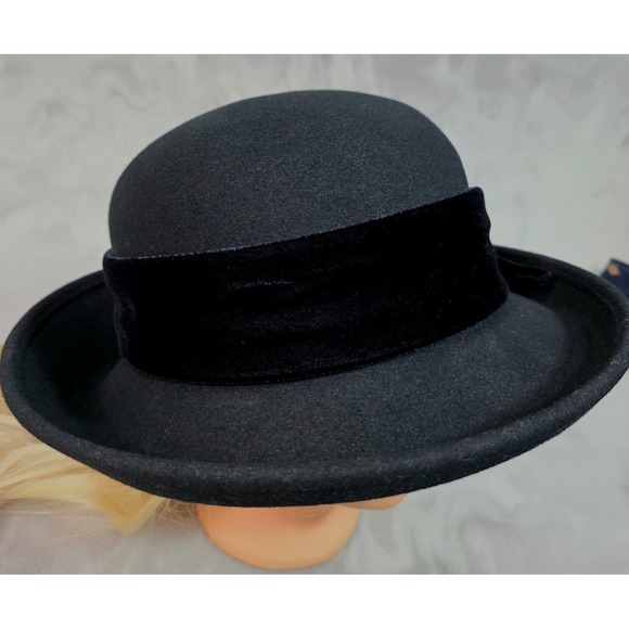 Scala USA Vintage Black Wool Felt Cloche Rose Hat 21" 1920s Gatsby Style 80s 90s - Picture 4 of 14